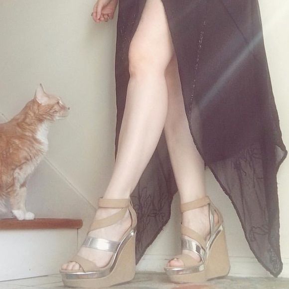 Michael Antonio size 8 wedge sandals - Picture 2 of 6